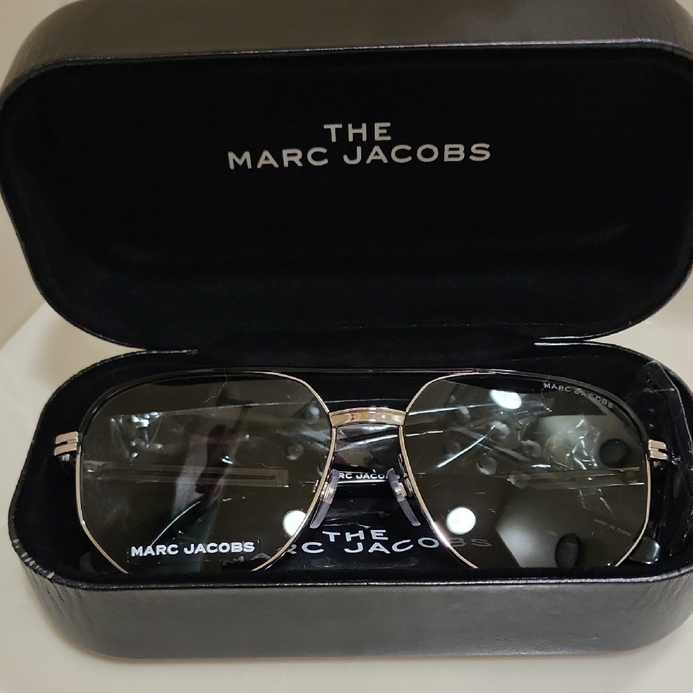 Marc Jacobs Black and Silver Aviator Sunglasses